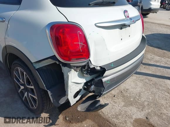 ✅ 2016 FIAT 500X Trekking Plus • VIN: ZFBCFXET6GP374916 • Lot: 43152431. Listed on IAAI with 114,575 mi. Free auction sales archive from the USA and detailed vehicle history report at DreamBid. Image 6.