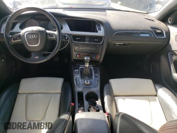 ✅ 2010 Audi S4 Premium Plus • VIN: WAUDGAFL5AA081266 • Лот: 72563924. Опубликован ранее на Copart с пробегом 149 604 миль. Бесплатный доступ к архиву аукционных продаж из США и подробный отчёт об истории автомобиля на DreamBid. Изображение 8.