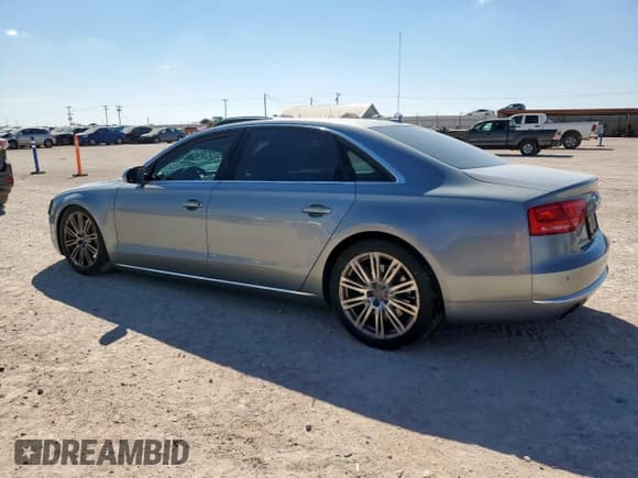 ✅ 2012 Audi A8 • VIN: WAURVAFD6CN020279 • Lot: 81471525. Wystawiony na Copart z przebiegiem 96 870 mil. Bezpłatny archiwum sprzedaży aukcyjnych z USA i szczegółowy raport historii pojazdu na DreamBid. Zdjęcie 2.