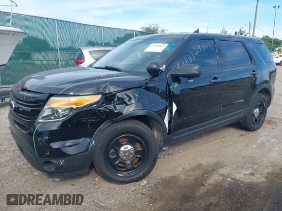 ✅ 2015 Ford Police Interceptor Utility • VIN: 1FM5K8AR7FGA35187 • Lot: 43329210. Wystawiony na IAAI z przebiegiem 91 656 mil. Bezpłatny archiwum sprzedaży aukcyjnych z USA i szczegółowy raport historii pojazdu na DreamBid. Zdjęcie 17.