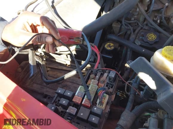 ✅ 1999 Dodge Dakota SLT • VIN: 1B7GL22X0XS225027 • Lot: 41564002. Wystawiony na IAAI z przebiegiem Nie podano. Bezpłatny archiwum sprzedaży aukcyjnych z USA i szczegółowy raport historii pojazdu na DreamBid. Zdjęcie 12.