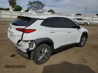 ✅ 2020 Hyundai Kona Limited • VIN: KM8K33AG4LU058926 • Лот: 75581663. Опубликован ранее на Copart с пробегом 22 487 миль. Бесплатный доступ к архиву аукционных продаж из США и подробный отчёт об истории автомобиля на DreamBid. Изображение 3.