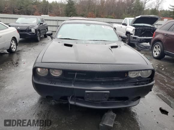 ✅ 2013 Dodge Challenger SXT • VIN: 2C3CDYAG6DH692475 • Lot: 82347434. Wystawiony na Copart z przebiegiem 247 466 mil. Bezpłatny archiwum sprzedaży aukcyjnych z USA i szczegółowy raport historii pojazdu na DreamBid. Zdjęcie 5.