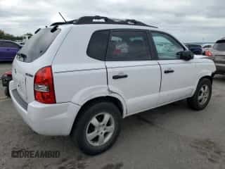 2006 Hyundai Tucson GL z VIN KM8JM12B26U351969, wystawiony jako Copart lot #69653074 z przebiegiem 126 722 mil mil oraz Szkoda całkowita • Salvage title. Historia ofert i sprzedaży dostępna na DreamBid. Obrazek 3.