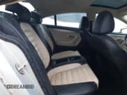 ✅ 2009 Volkswagen CC 4Motion • VIN: WVWGU73CX9E552848 • Lot: 78878774. Wystawiony na Copart z przebiegiem 159 855 mil. Bezpłatny archiwum sprzedaży aukcyjnych z USA i szczegółowy raport historii pojazdu na DreamBid. Zdjęcie 10.