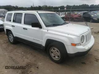 ✅ 2015 Jeep Patriot Altitude • VIN: 1C4NJPBA1FD186263 • Лот: 43327415. Опубликован ранее на IAAI с пробегом 188 975 миль. Бесплатный доступ к архиву аукционных продаж из США и подробный отчёт об истории автомобиля на DreamBid. Изображение 1.