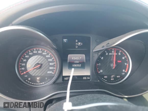 ✅ 2015 Mercedes-Benz C 63 S AMG • VIN: 55SWF8HB5FU080031 • Lot: 57021144. Listed on Copart with 108,352 mi. Free auction sales archive from the USA and detailed vehicle history report at DreamBid. Image 9.