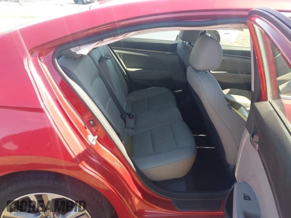 ✅ 2017 Hyundai Elantra SE • VIN: 5NPD84LF9HH009229 • Lot: 43509962. Listed on IAAI with 137,741 mi. Free auction sales archive from the USA and detailed vehicle history report at DreamBid. Image 8.