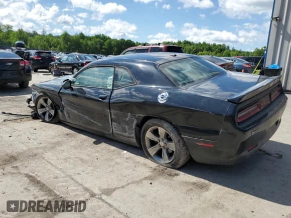 ✅ 2018 Dodge Challenger SXT Plus • VIN: 2C3CDZAG3JH317807 • Lot: 56797264. Wystawiony na Copart z przebiegiem Nie podano. Bezpłatny archiwum sprzedaży aukcyjnych z USA i szczegółowy raport historii pojazdu na DreamBid. Zdjęcie 2.