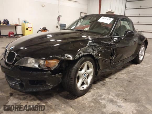 ✅ 1997 BMW 3 Series Z3 2.8 • VIN: 4USCJ3321VLC01563 • Lot: 43265256. Wystawiony na IAAI z przebiegiem 88 921 mil. Bezpłatny archiwum sprzedaży aukcyjnych z USA i szczegółowy raport historii pojazdu na DreamBid. Zdjęcie 6.