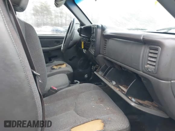 ✅ 2004 Chevrolet Silverado 2500HD Work Truck • VIN: 1GCHK24U14E121568 • Лот: 41572079. Опубликован ранее на IAAI с пробегом 122 730 миль. Бесплатный доступ к архиву аукционных продаж из США и подробный отчёт об истории автомобиля на DreamBid. Изображение 5.