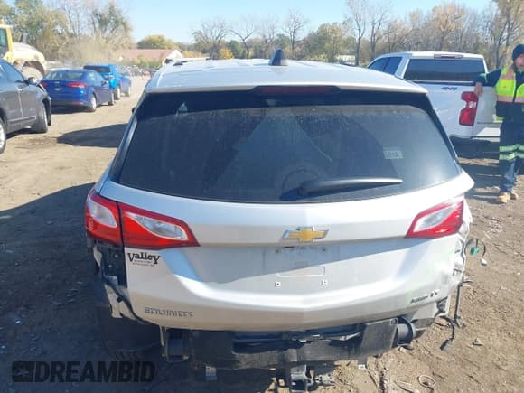 ✅ 2018 Chevrolet Equinox LT • VIN: 3GNAXSEV3JS581396 • Lot: 43538017. Wystawiony na IAAI z przebiegiem 75 682 mil. Bezpłatny archiwum sprzedaży aukcyjnych z USA i szczegółowy raport historii pojazdu na DreamBid. Zdjęcie 16.