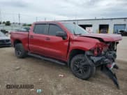 ✅ 2021 Chevrolet Silverado 1500 Custom Trail Boss • VIN: 1GCPYCEFXMZ147255 • Lot: 61611045. Wystawiony na Copart z przebiegiem 44 027 mil. Bezpłatny archiwum sprzedaży aukcyjnych z USA i szczegółowy raport historii pojazdu na DreamBid. Zdjęcie 4.