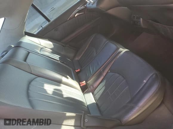 ✅ 2005 Mercedes-Benz E 55 AMG • VIN: WDBUF76J35A792105 • Лот: 62518565. Опубликован ранее на Copart с пробегом 181 868 миль. Бесплатный доступ к архиву аукционных продаж из США и подробный отчёт об истории автомобиля на DreamBid. Изображение 10.