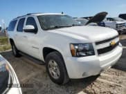✅ 2014 Chevrolet Suburban LT • VIN: 1GNSKJE70ER122317 • Lot: 76000434. Wystawiony na Copart z przebiegiem Nie podano. Bezpłatny archiwum sprzedaży aukcyjnych z USA i szczegółowy raport historii pojazdu na DreamBid. Zdjęcie 4.