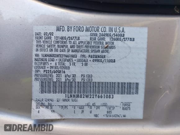 ✅ 2002 Lincoln Town Car Signature • VIN: 1LNHM82W22Y661083 • Лот: 43718362. Опубликован ранее на IAAI с пробегом 113 539 миль. Бесплатный доступ к архиву аукционных продаж из США и подробный отчёт об истории автомобиля на DreamBid. Изображение 9.