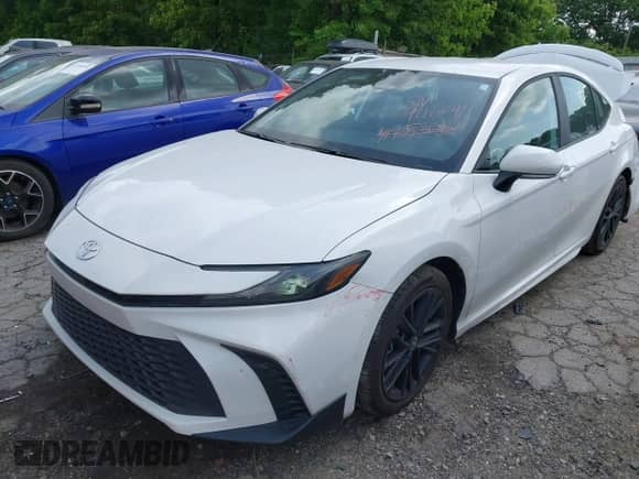 2025 Toyota Camry LE с VIN 4T1DAACK1SU505344, выставлен на аукционе IAAI как лот 42160421 с пробегом 17 768 миль миль и . История ставок и продаж доступна на DreamBid. Изображение 20.