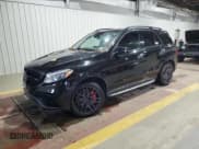 ✅ 2016 Mercedes-Benz GLE 63 S AMG • VIN: 4JGDA7FB7GA781969 • Lot: 85256335. Wystawiony na Copart z przebiegiem 119 796 mil. Bezpłatny archiwum sprzedaży aukcyjnych z USA i szczegółowy raport historii pojazdu na DreamBid. Zdjęcie 1.