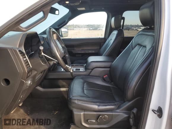 ✅ 2019 Ford Expedition Max Limited • VIN: 1FMJK1KT5KEA28602 • Lot: 42393625. Listed on Copart with 124,495 mi. Free auction sales archive from the USA and detailed vehicle history report at DreamBid. Image 7.