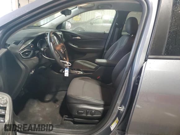 ✅ 2020 Buick Encore GX Preferred • VIN: KL4MMCSL5LB102623 • Lot: 71102275. Listed on Copart with 62,367 mi. Free auction sales archive from the USA and detailed vehicle history report at DreamBid. Image 7.