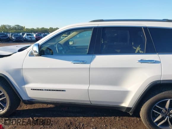 ✅ 2020 Jeep Grand Cherokee Limited • VIN: 1C4RJFBG7LC173213 • Lot: 43405326. Listed on IAAI with 66,212 mi. Free auction sales archive from the USA and detailed vehicle history report at DreamBid. Image 14.
