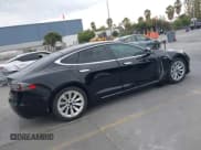 ✅ 2017 Tesla Model S 60 • VIN: 5YJSA1E17HF192897 • Лот: 43267773. Опубликован ранее на IAAI с пробегом 126 266 миль. Бесплатный доступ к архиву аукционных продаж из США и подробный отчёт об истории автомобиля на DreamBid. Изображение 4.