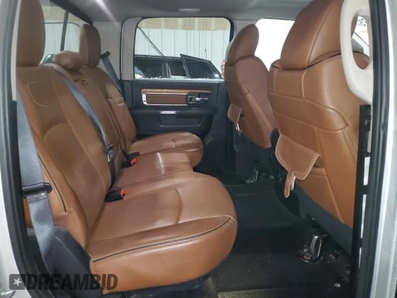 ✅ 2015 Ram 1500 Laramie Longhorn • VIN: 1C6RR7PT4FS509941 • Лот: 92844275. Опубликован ранее на Copart с пробегом 126 978 миль. Бесплатный доступ к архиву аукционных продаж из США и подробный отчёт об истории автомобиля на DreamBid. Изображение 10.