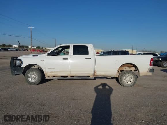 ✅ 2022 Ram 2500 Tradesman • VIN: 3C6UR5HJ4NG130956 • Lot: 41934589. Listed on IAAI with 117,963 mi. Free auction sales archive from the USA and detailed vehicle history report at DreamBid. Image 14.