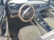 ✅ 2017 Buick LaCrosse Essence • VIN: 1G4ZP5SS5HU170773 • Lot: 74208364. Wystawiony na Copart z przebiegiem Nie podano. Bezpłatny archiwum sprzedaży aukcyjnych z USA i szczegółowy raport historii pojazdu na DreamBid. Zdjęcie 8.