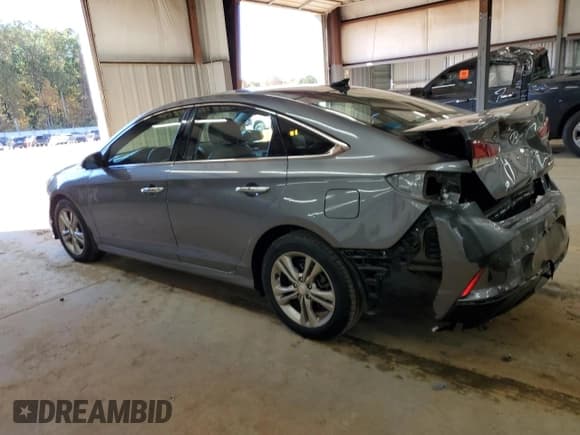 ✅ 2019 Hyundai Sonata Limited • VIN: 5NPE34AF4KH729647 • Lot: 90519035. Listed on Copart with 84,126 mi. Free auction sales archive from the USA and detailed vehicle history report at DreamBid. Image 2.