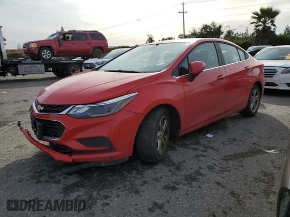 ✅ 2018 Chevrolet Cruze LT • VIN: 1G1BE5SM9J7107315 • Лот: 36876013. Опубликован ранее на Copart с пробегом 128 367 миль. Бесплатный доступ к архиву аукционных продаж из США и подробный отчёт об истории автомобиля на DreamBid. Изображение 1.