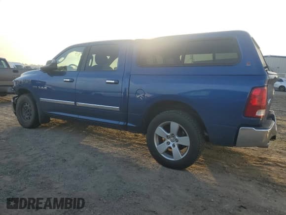 ✅ 2009 Dodge 1500 SLT • VIN: 1D3HB13T59S703563 • Lot: 84047394. Wystawiony na Copart z przebiegiem 170 408 mil. Bezpłatny archiwum sprzedaży aukcyjnych z USA i szczegółowy raport historii pojazdu na DreamBid. Zdjęcie 2.