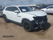 ✅ 2022 Volkswagen Atlas SE • VIN: 1V2WE2CA1NC217119 • Lot: 42251488. Wystawiony na IAAI z przebiegiem 45 034 mil. Bezpłatny archiwum sprzedaży aukcyjnych z USA i szczegółowy raport historii pojazdu na DreamBid. Zdjęcie 1.