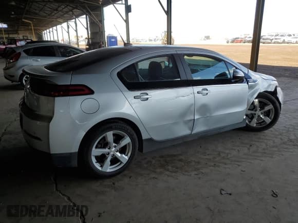 ✅ 2014 Chevrolet Volt • VIN: 1G1RH6E4XEU167523 • Lot: 67287314. Wystawiony na Copart z przebiegiem 116 680 mil. Bezpłatny archiwum sprzedaży aukcyjnych z USA i szczegółowy raport historii pojazdu na DreamBid. Zdjęcie 3.