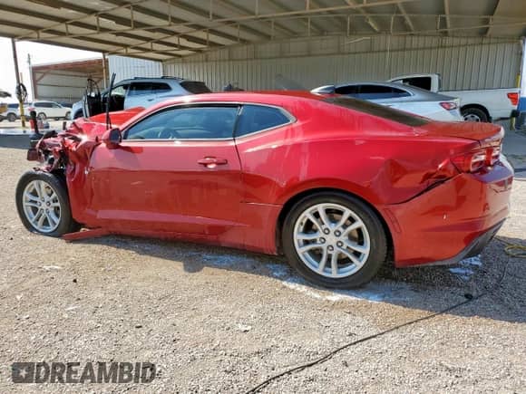 2021 Chevrolet Camaro 1LS z VIN 1G1FB1RX0M0140395, wystawiony jako Copart lot #84065215 z przebiegiem 106 345 mil mil oraz Czysty tytuł • Clean title. Historia ofert i sprzedaży dostępna na DreamBid. Obrazek 2.