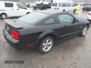 ✅ 2007 Ford Mustang Deluxe • VIN: 1ZVHT80N975196728 • Lot: 43587905. Listed on IAAI with 109,975 mi. Free auction sales archive from the USA and detailed vehicle history report at DreamBid. Image 4.