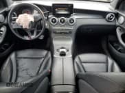 ✅ 2018 Mercedes-Benz GLC 300 • VIN: WDC0J4KBXJF381612 • Лот: 90874965. Опубликован ранее на Copart с пробегом 110 676 миль. Бесплатный доступ к архиву аукционных продаж из США и подробный отчёт об истории автомобиля на DreamBid. Изображение 8.