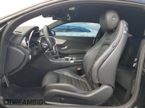 ✅ 2020 Mercedes-Benz C 43 AMG • VIN: WDDWJ6EB1LF950170 • Lot: 76059634. Wystawiony na Copart z przebiegiem 52 925 mil. Bezpłatny archiwum sprzedaży aukcyjnych z USA i szczegółowy raport historii pojazdu na DreamBid. Zdjęcie 7.