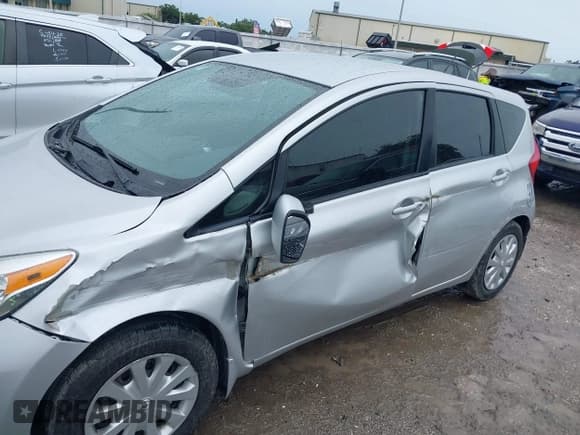 ✅ 2016 Nissan Note S • VIN: 3N1CE2CP6GL409610 • Lot: 42404655. Listed on IAAI with 70,507 mi. Free auction sales archive from the USA and detailed vehicle history report at DreamBid. Image 6.