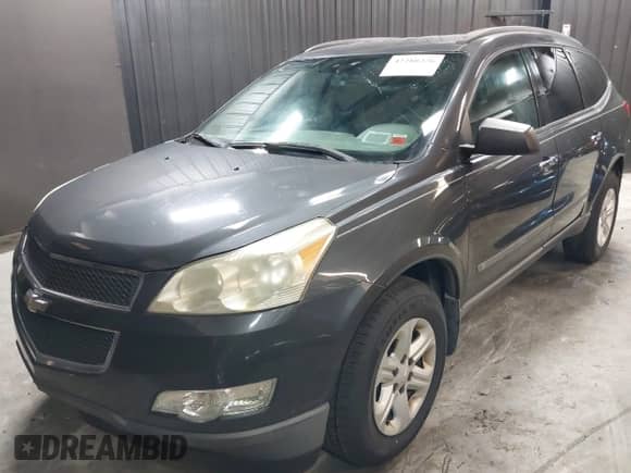 2009 Chevrolet Traverse LS z VIN 1GNER13D29S116308, wystawiony jako IAAI lot #42288226 z przebiegiem 170 391 mil mil oraz . Historia ofert i sprzedaży dostępna na DreamBid. Obrazek 2.