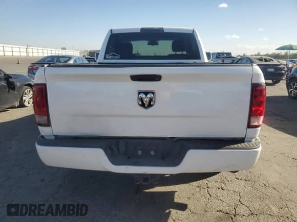 2017 Ram 1500 Tradesman z VIN 3C6JR6AG7HG791523, wystawiony jako Copart lot #71866985 z przebiegiem 182 795 mil mil oraz Szkoda całkowita • Salvage title. Historia ofert i sprzedaży dostępna na DreamBid. Obrazek 10.