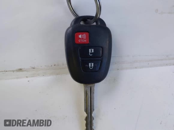 ✅ 2017 Toyota RAV4 LE • VIN: 2T3BFREV6HW543909 • Лот: 41668964. Опубликован ранее на IAAI с пробегом 102 452 миль. Бесплатный доступ к архиву аукционных продаж из США и подробный отчёт об истории автомобиля на DreamBid. Изображение 11.