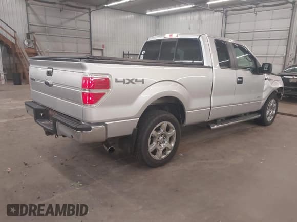 ✅ 2013 Ford F-150 XL • VIN: 1FTFX1ET8DFA27898 • Lot: 42432250. Listed on IAAI with 171,164 mi. Free auction sales archive from the USA and detailed vehicle history report at DreamBid. Image 4.