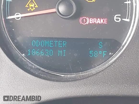 ✅ 2011 Chevrolet Suburban LTZ • VIN: 1GNSKKE39BR170395 • Lot: 43604666. Listed on IAAI with 186,630 mi. Free auction sales archive from the USA and detailed vehicle history report at DreamBid. Image 15.