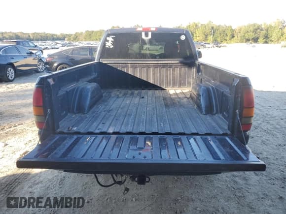 ✅ 2006 GMC Sierra 1500 Work Truck • VIN: 3GTEC14X26G254663 • Lot: 90826775. Listed on Copart with 162,209 mi. Free auction sales archive from the USA and detailed vehicle history report at DreamBid. Image 10.