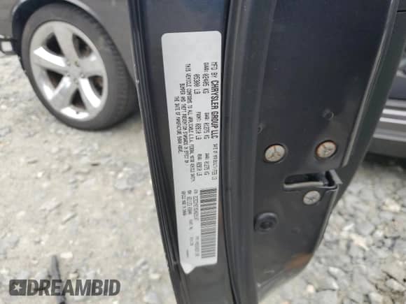 2013 Dodge Challenger R/T Plus z VIN 2C3CDYBT9DH629107, wystawiony jako Copart lot #62844584 z przebiegiem 121 108 mil mil oraz Szkoda całkowita • Salvage title. Historia ofert i sprzedaży dostępna na DreamBid. Obrazek 12.