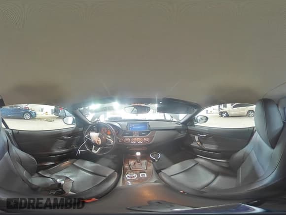 ✅ 2011 BMW Z4 sDrive30i • VIN: WBALM5C51BE378689 • Lot: 53203955. Listed on Copart with 101,239 mi. Free auction sales archive from the USA and detailed vehicle history report at DreamBid. Image 13.