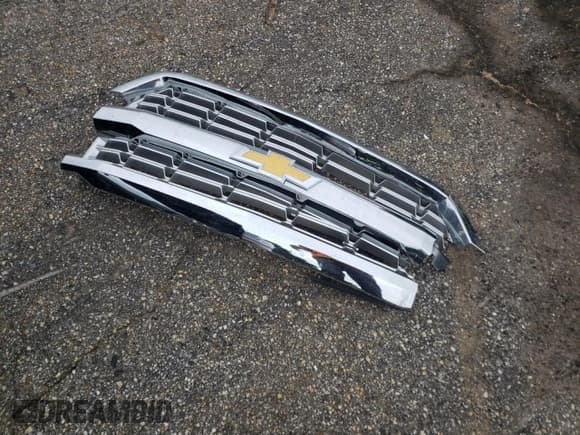 ✅ 2016 Chevrolet Silverado 1500 LT • VIN: 1GCRCREC7GZ331816 • Лот: 66645115. Опубликован ранее на Copart с пробегом 92 803 миль. Бесплатный доступ к архиву аукционных продаж из США и подробный отчёт об истории автомобиля на DreamBid. Изображение 12.