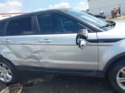 ✅ 2016 Land Rover Range Rover Evoque SE • VIN: SALVP2BGXGH079527 • Lot: 42777935. Wystawiony na IAAI z przebiegiem 104 109 mil. Bezpłatny archiwum sprzedaży aukcyjnych z USA i szczegółowy raport historii pojazdu na DreamBid. Zdjęcie 13.