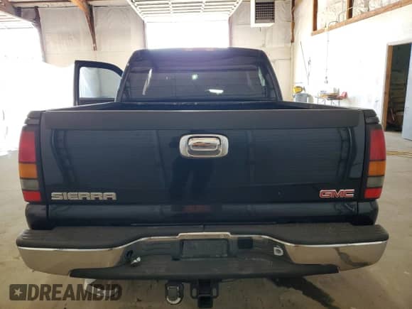 2007 GMC Sierra 1500 SL with VIN 2GTEK13V371179470, listed as a Copart auction lot 56464385 with Not provided miles and Salvage title. Bid and sale history available at DreamBid. Image 6.